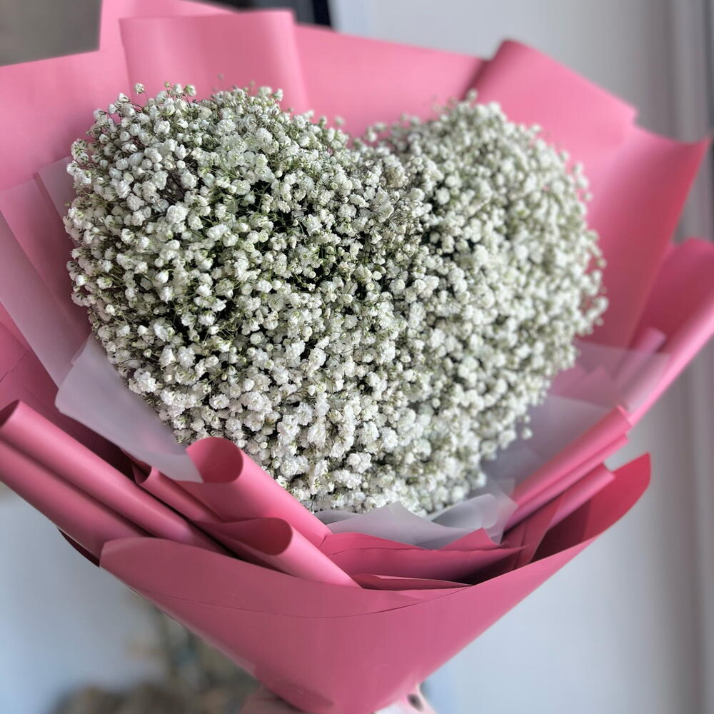 Сердце из белой гипсофилы