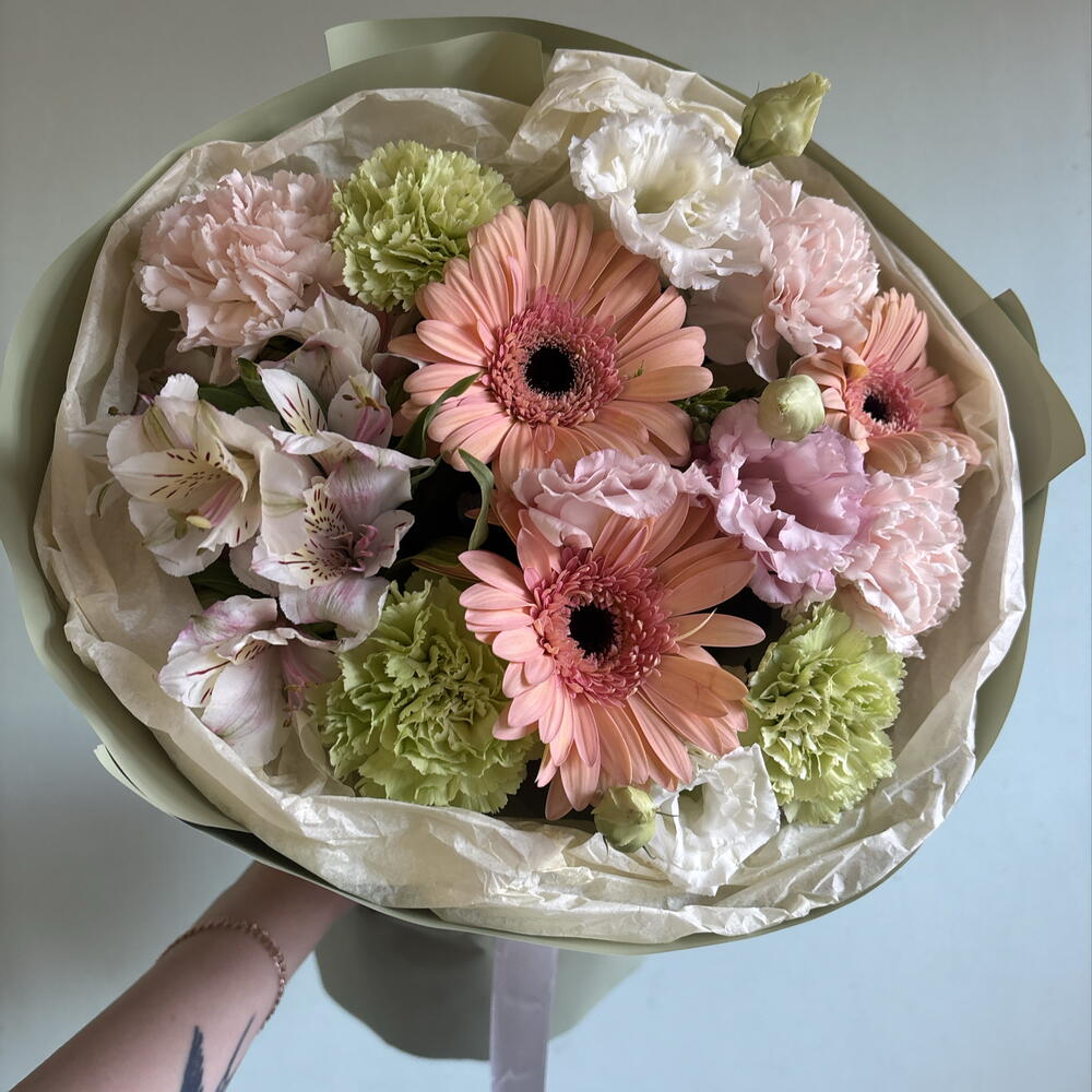 Букет из герберы/эустомы/диантуса💕💐