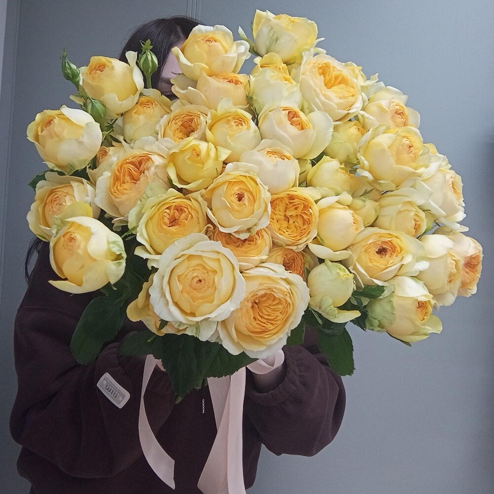 Кустовые розы💛