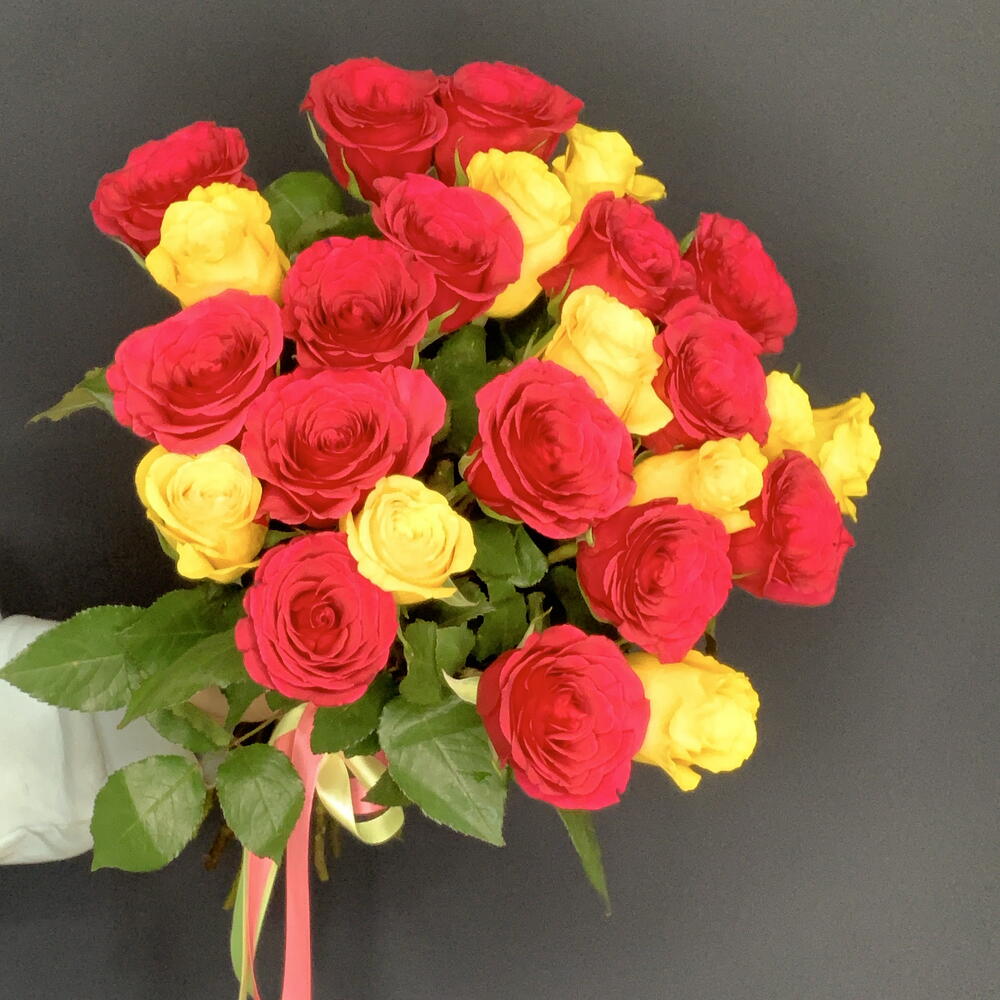 25 роз