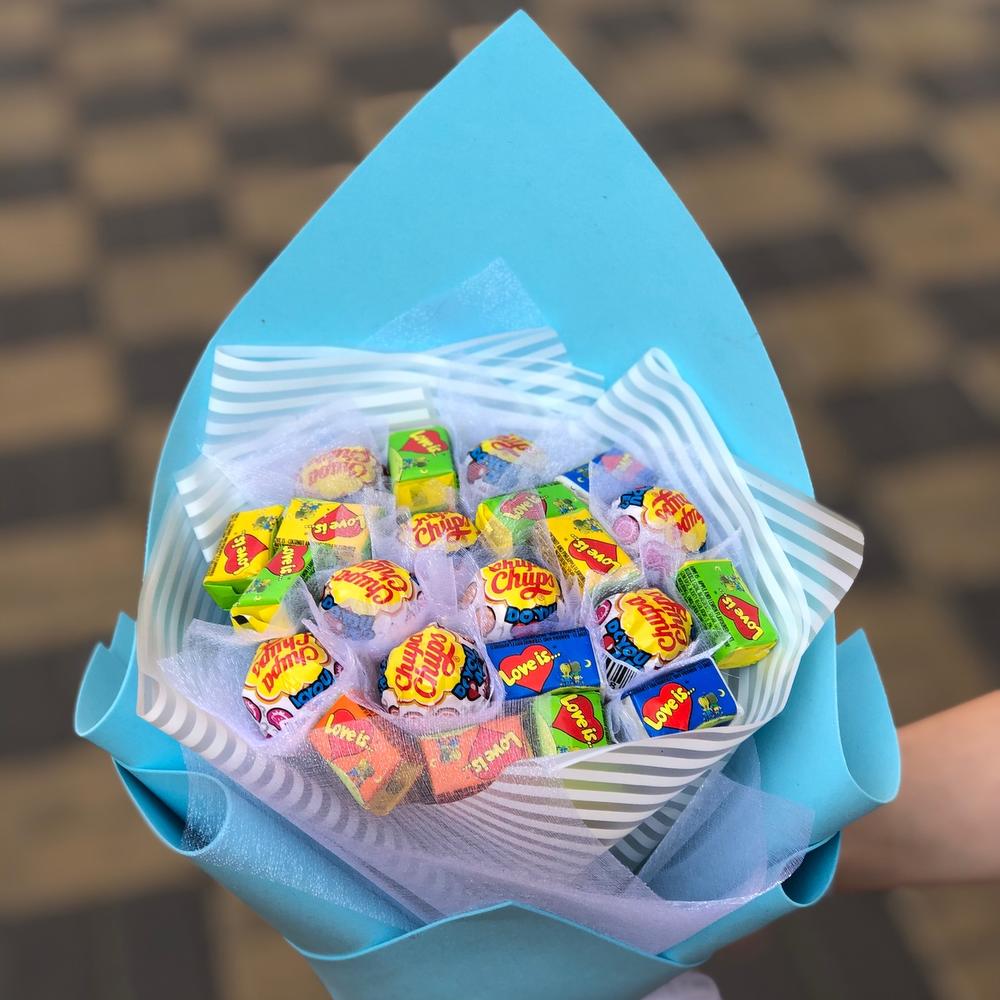 Мини букет из чупа-чупсов и жвачек, Flowers & Gifts Krasnodar, buy at a ...