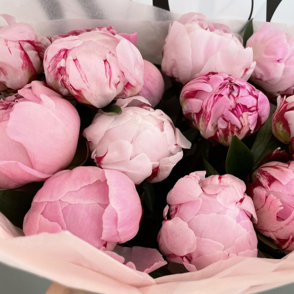 Букет с пионами «love you