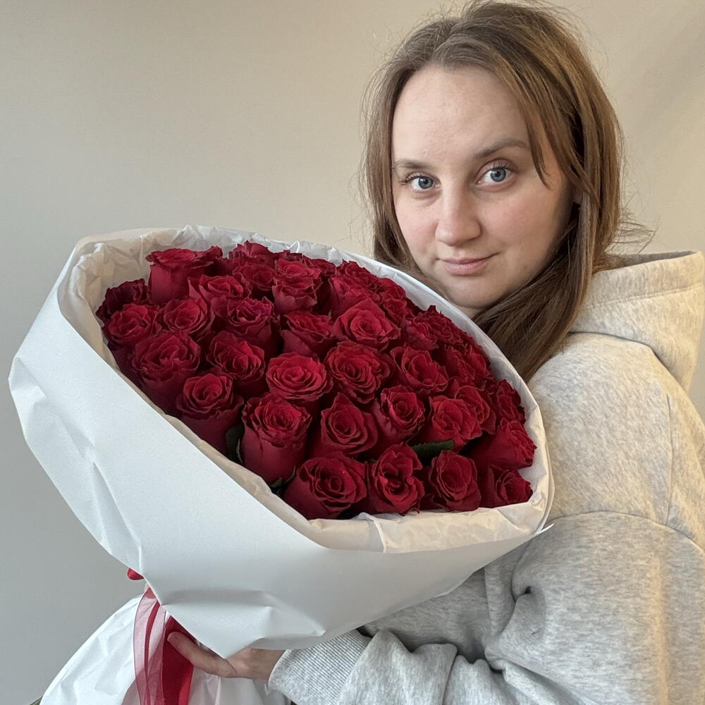 51 роза 60 см в упаковке 🤩