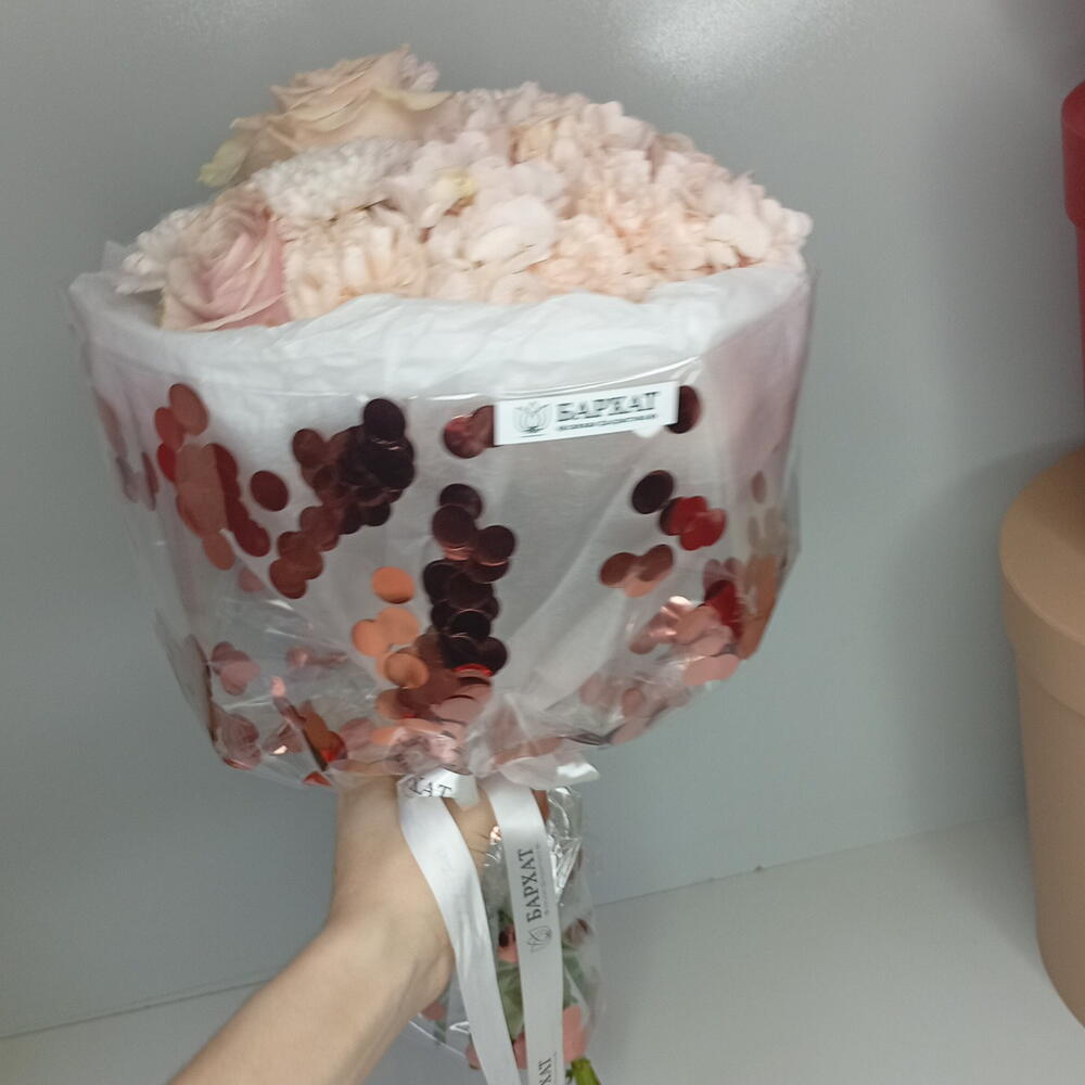 Розовый букет