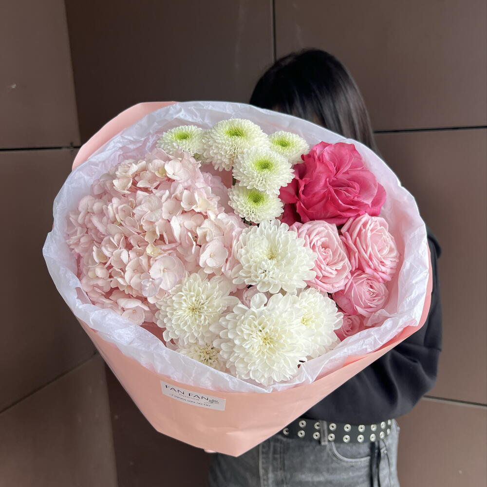 Букет с гортензией 🌸