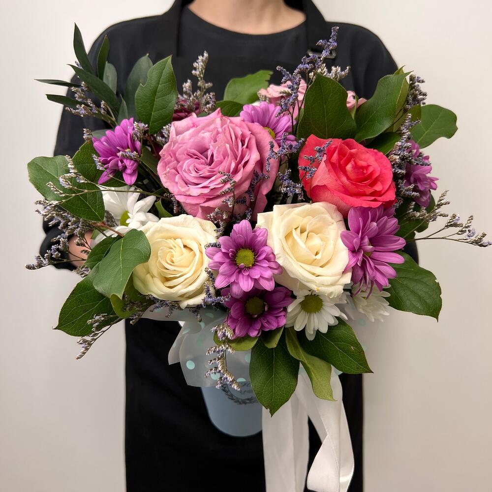 Цветы в коробке, Цветы и подарки в Брянске, купить по цене 2860 RUB ...