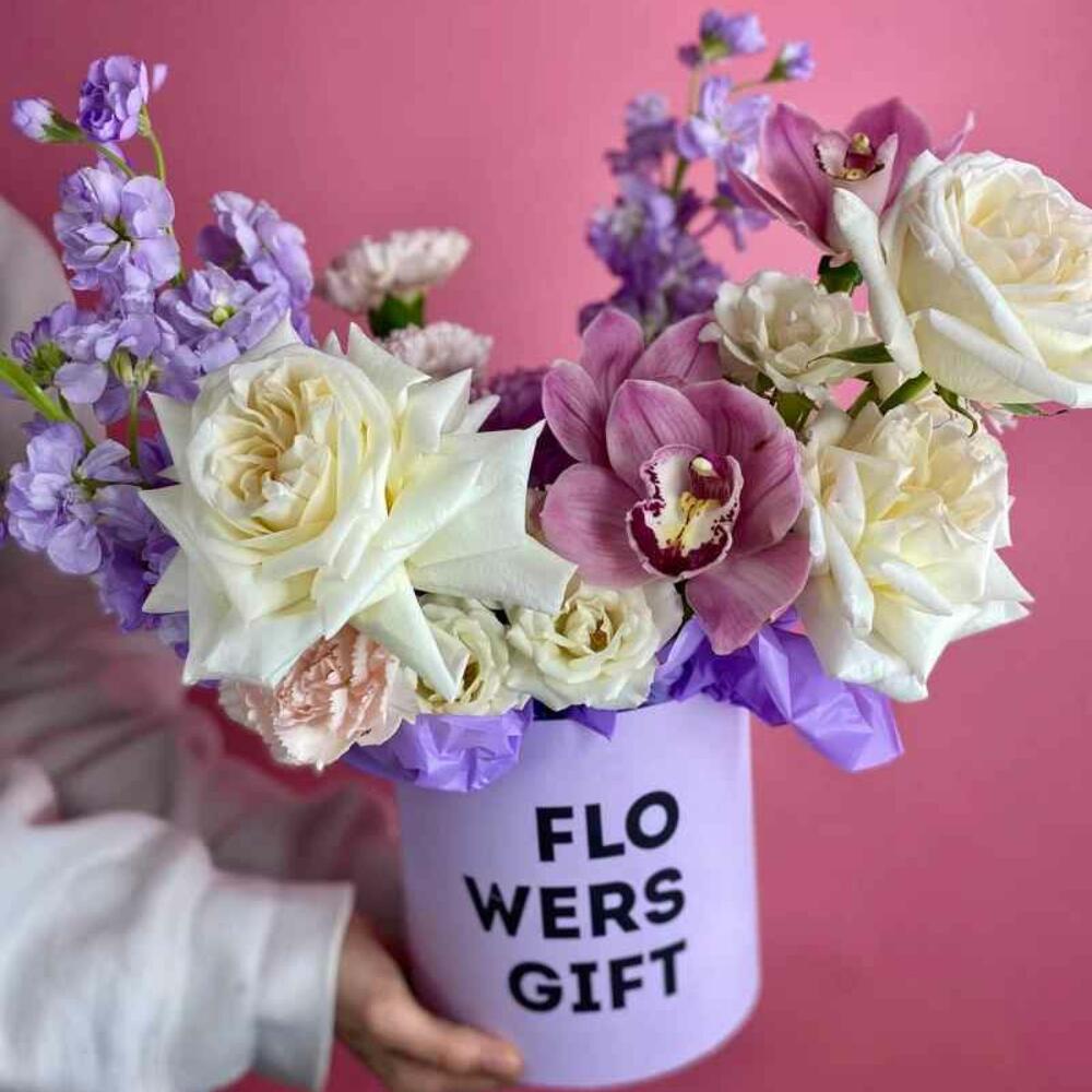 🌹 Коробка Flowersgift с цветами - 22