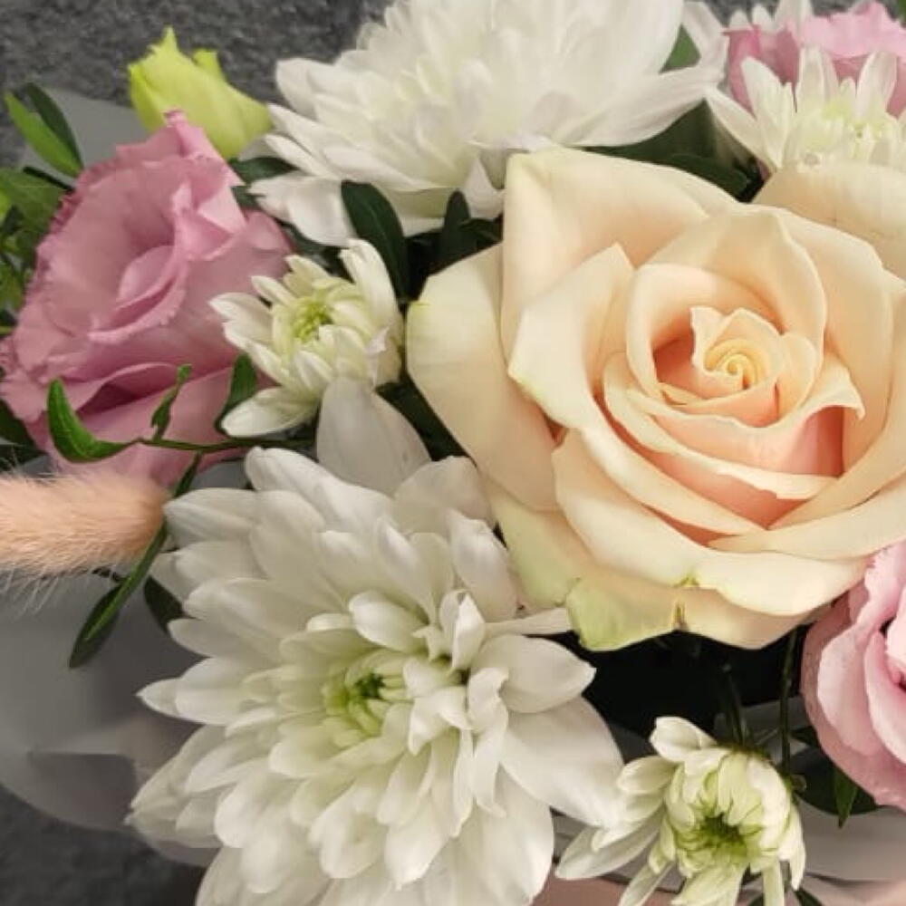Цветы в коробке с Эустомой 🌸🎀💝