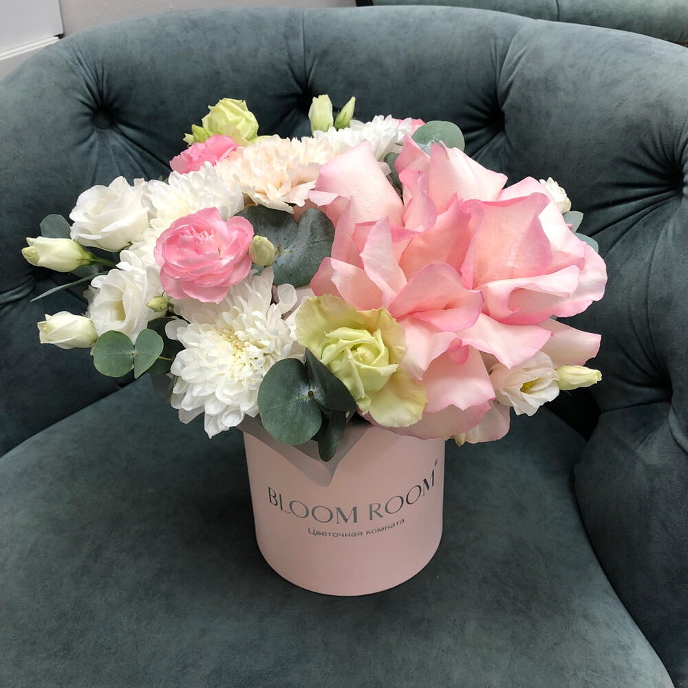 Ажурная коробочка Bloom room, французская роза, эустома, диантус, хризантема