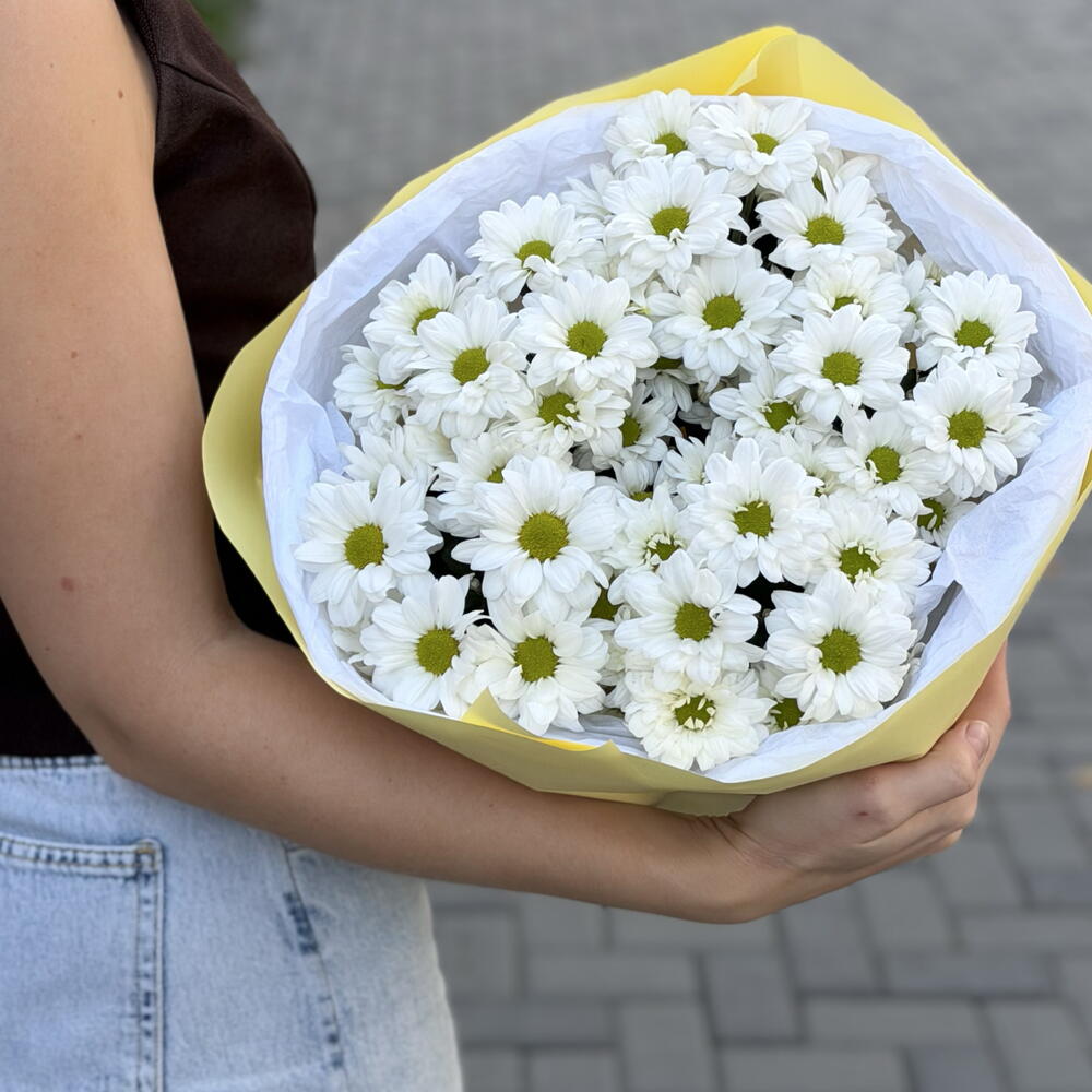 Букет из 5 кустовых ромашковых хризантем