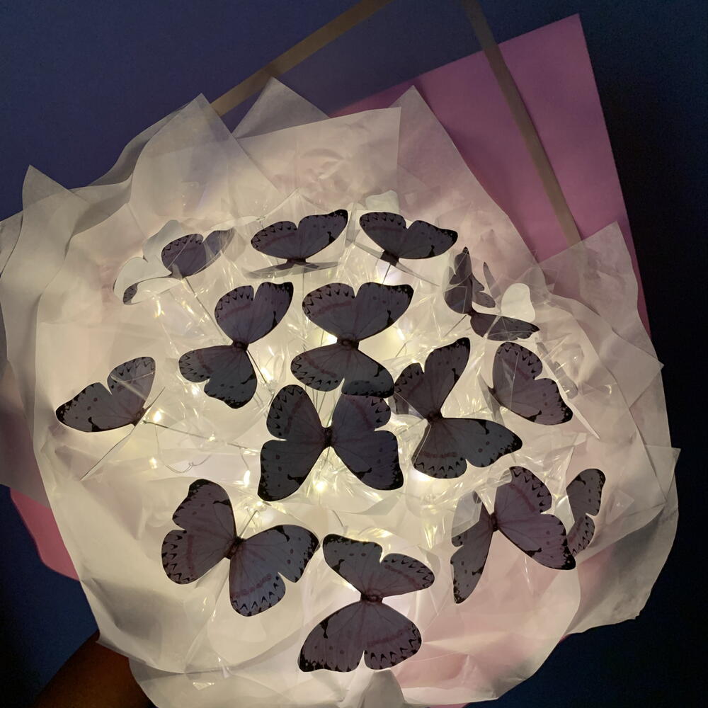 Букет из розовых бабочек