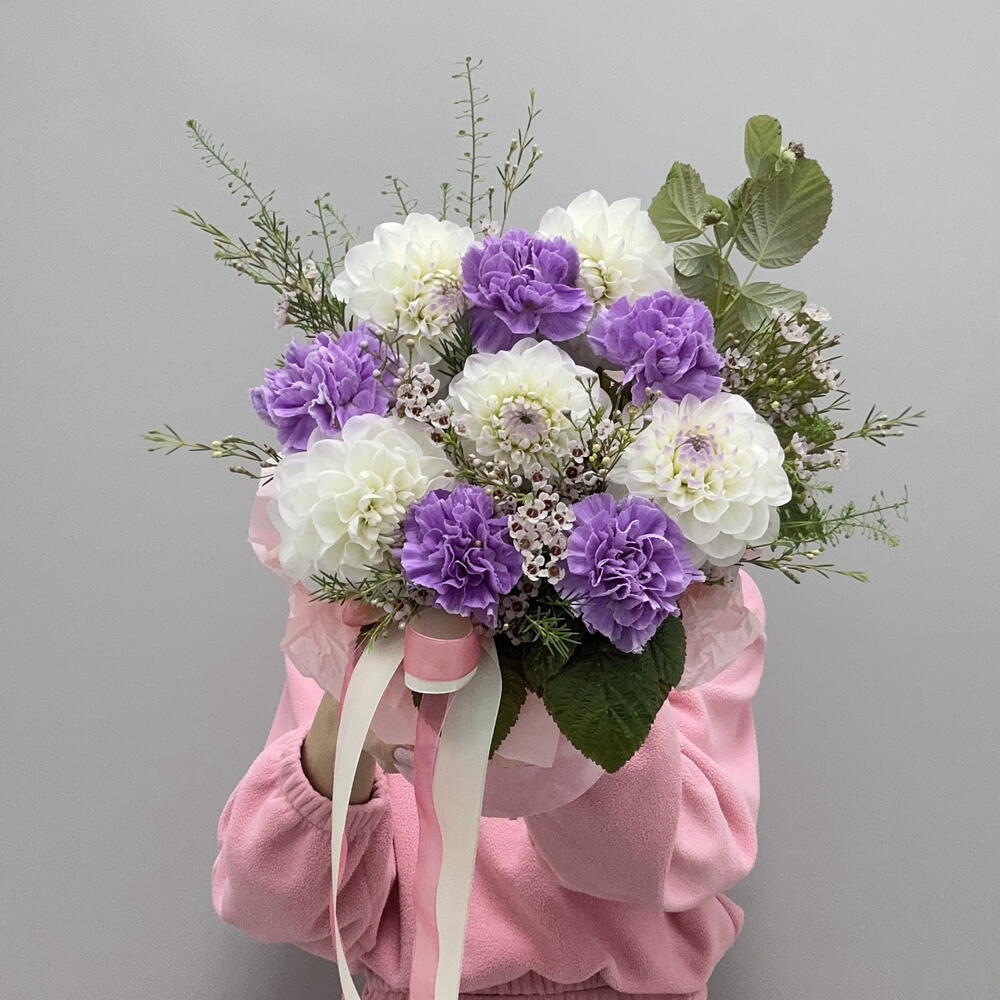 Коробка с диантусами💜