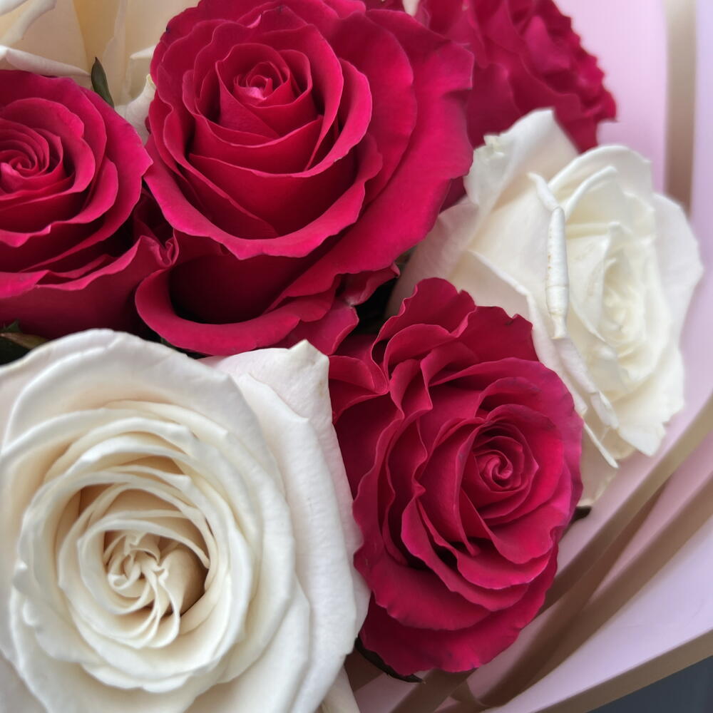 Моно букет с розами