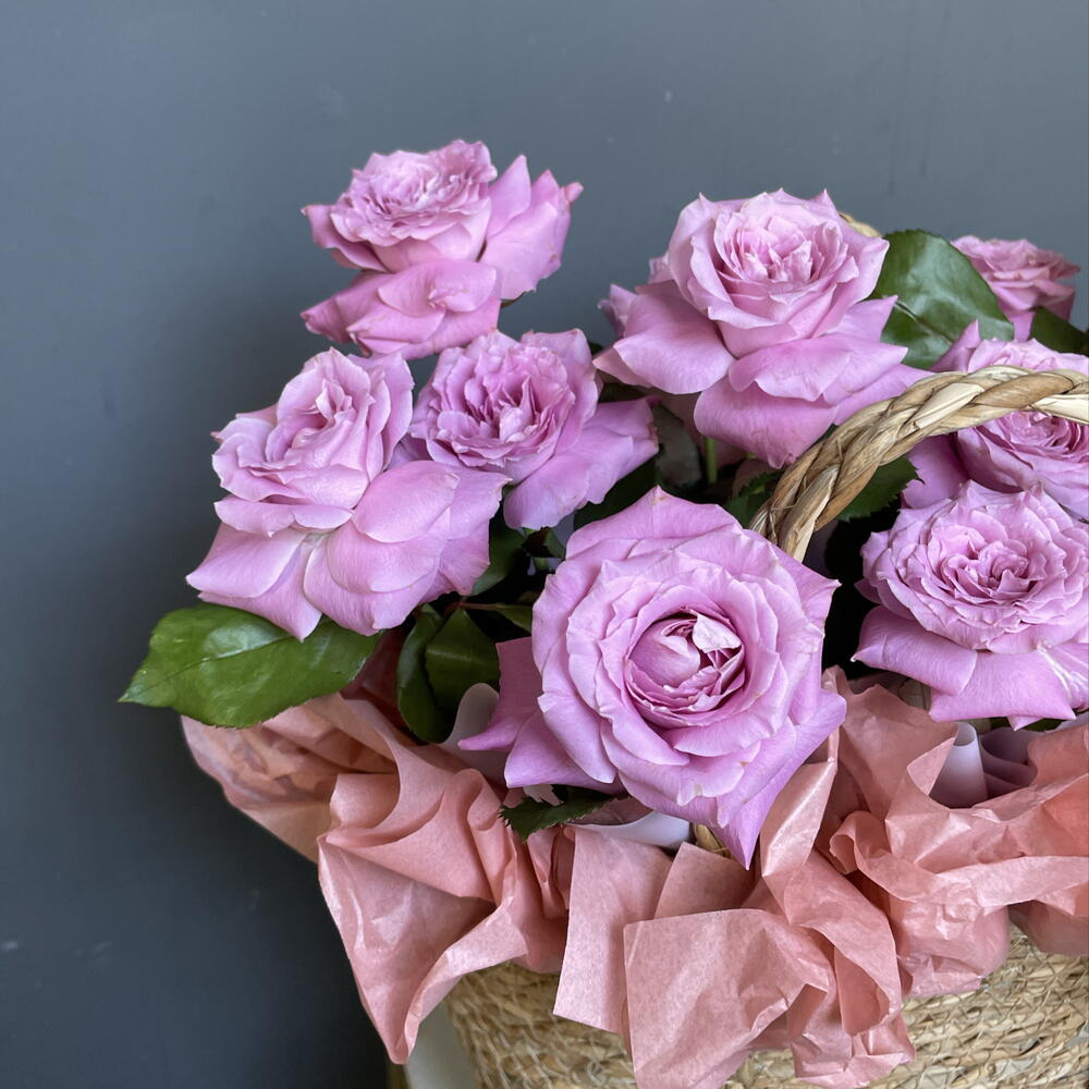 Розы в корзине🌺