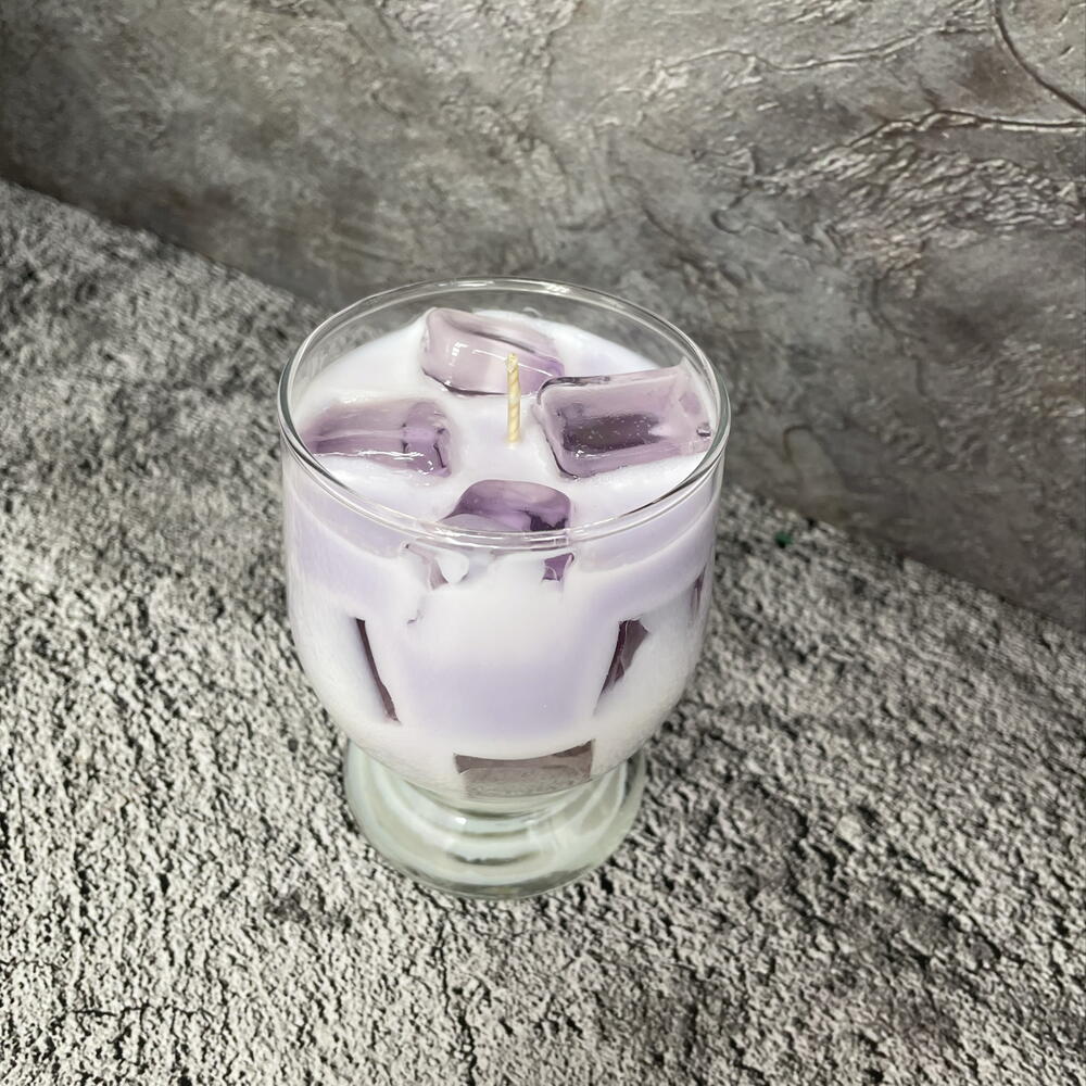 Свеча ручной работы ароматическая «лавандовый раф»💜🧊