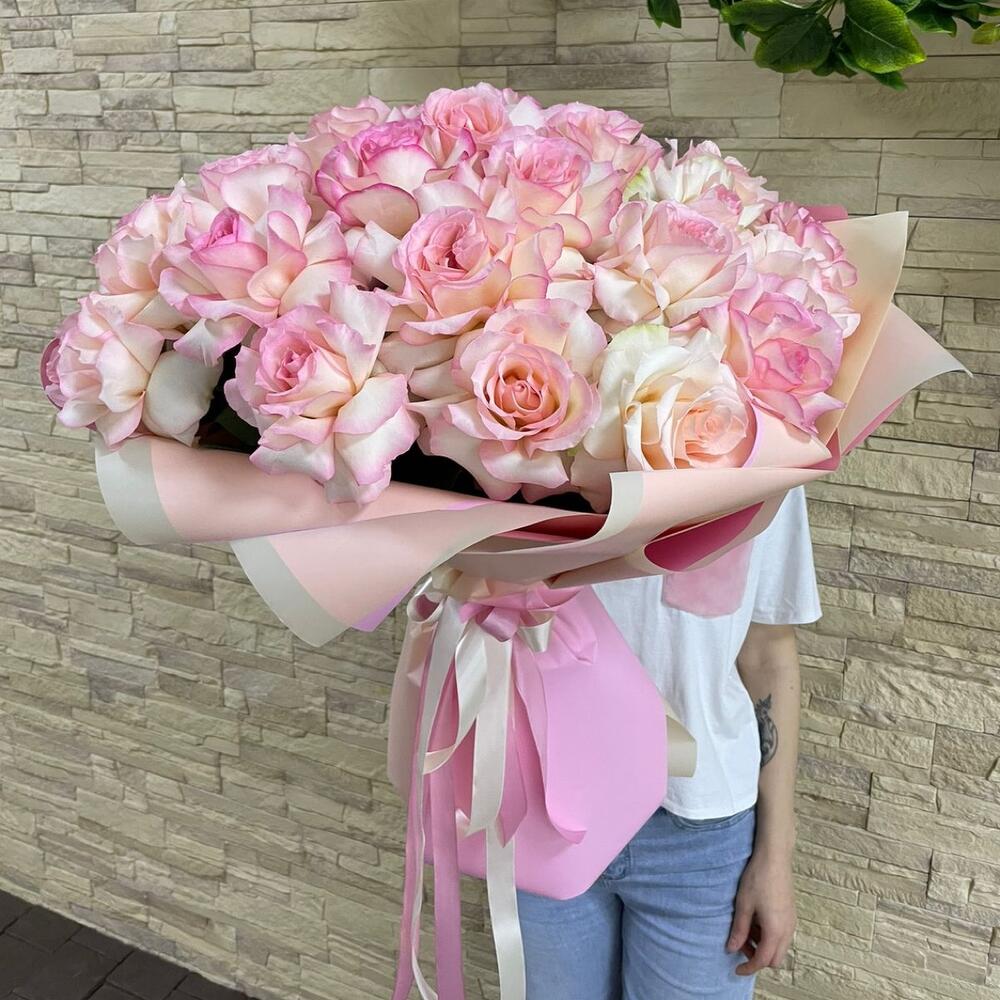 Букет из ажурных роз