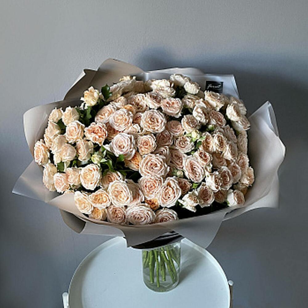 Букет из 15 кустовых пионовидных роз Good Wedding