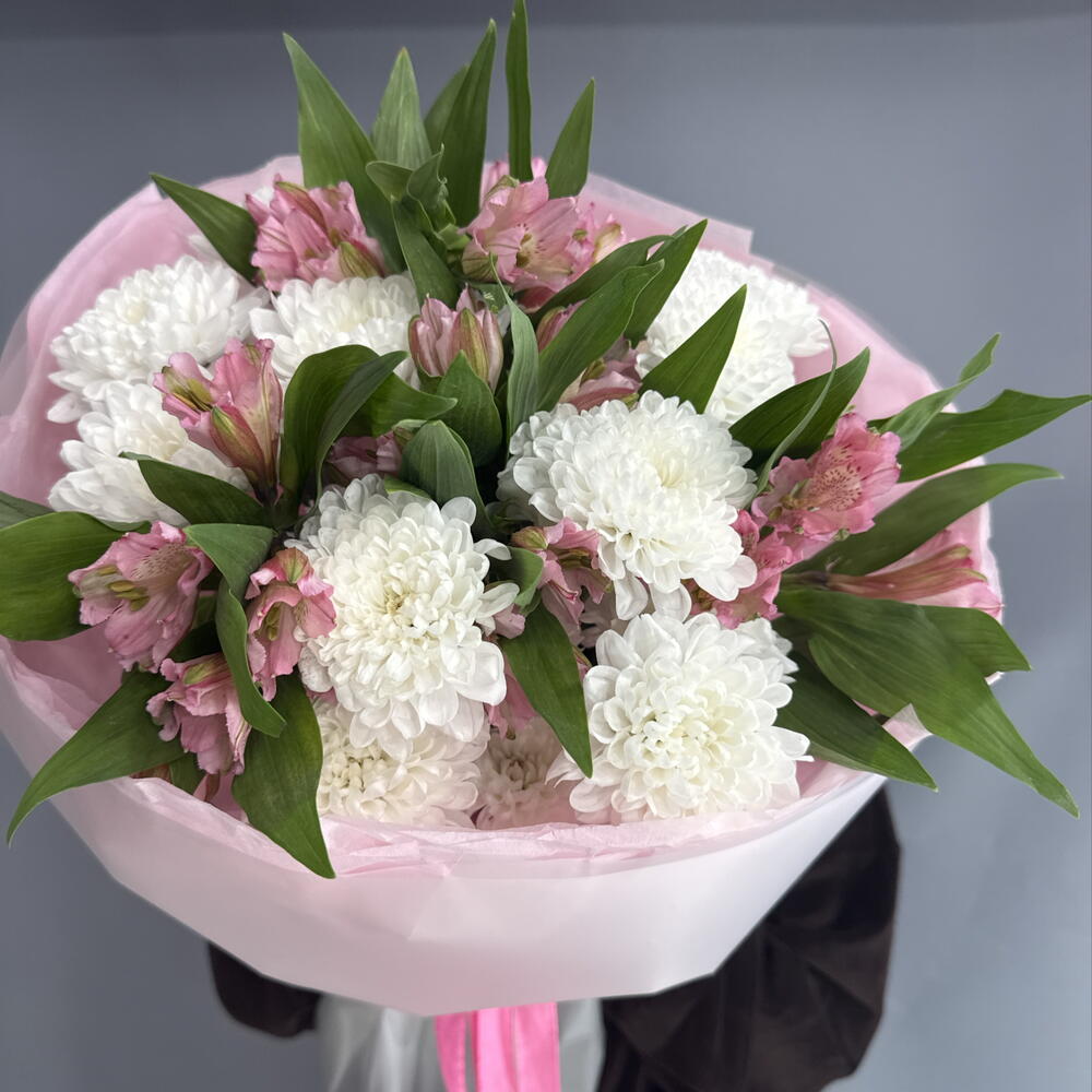 Нежный букет с альстромерией  и хризантемой Алтай🌸