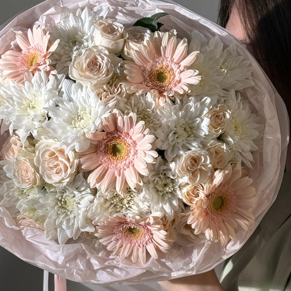 Букет с нежными герберами