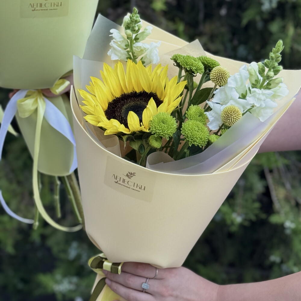 Букет с подсолнухом 🌻