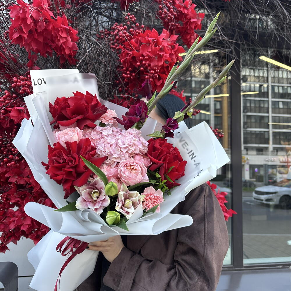 Яркий букет с гладиолусами️‍🔥🌹