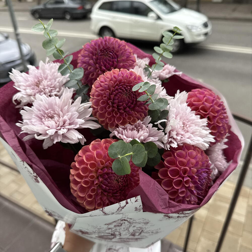 Черничный круассан