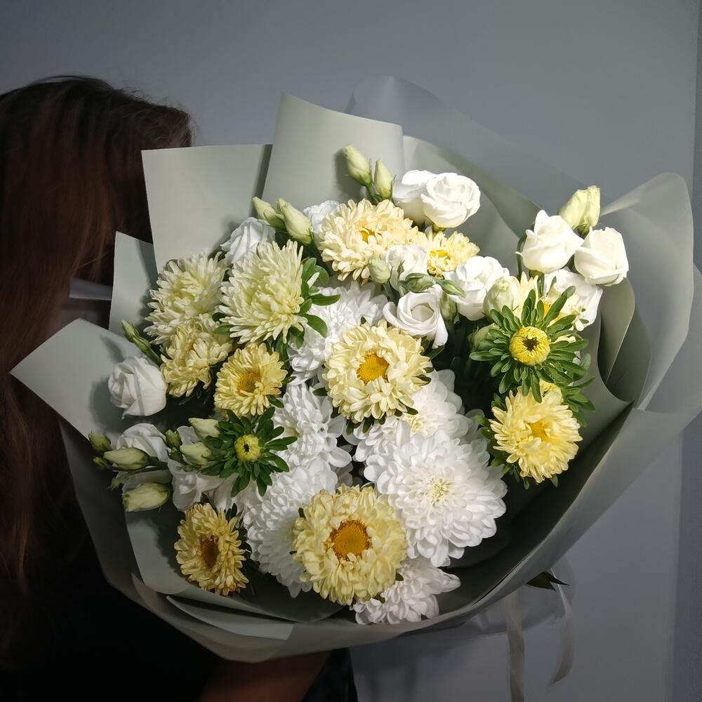 Букет астр солнечных, хризантем 735678