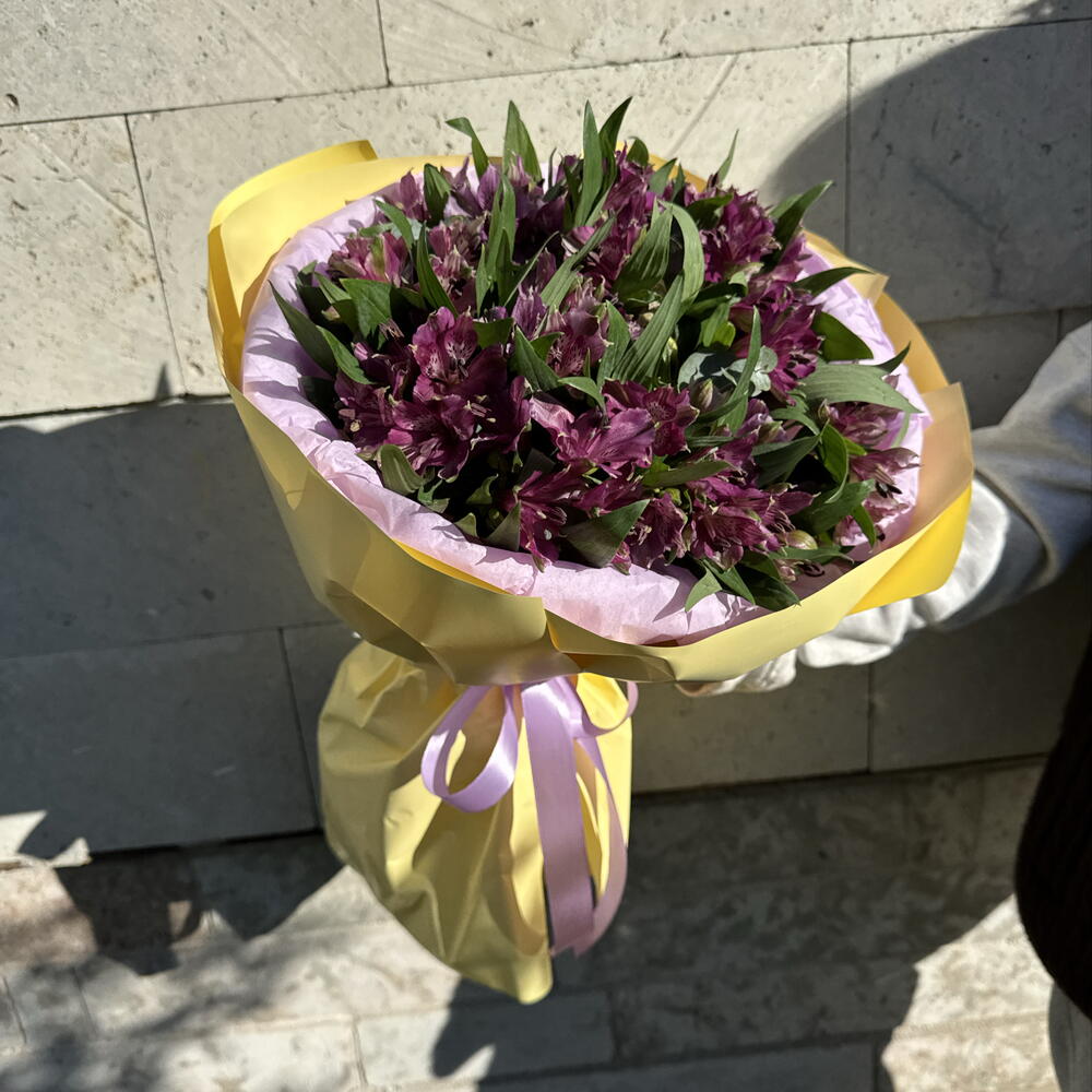 Букет комплимент МОНО альстромерия PURPLE