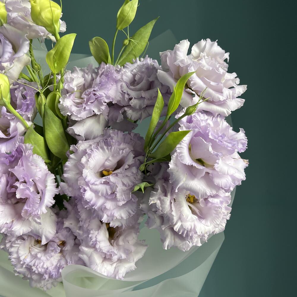 Моно букет с лавандовой эустомой 💜