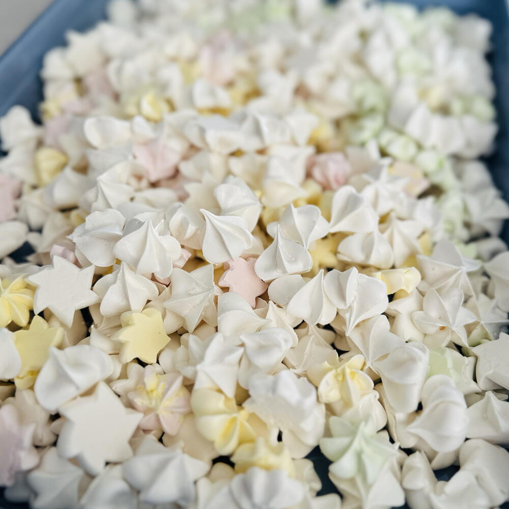 Mini meringues