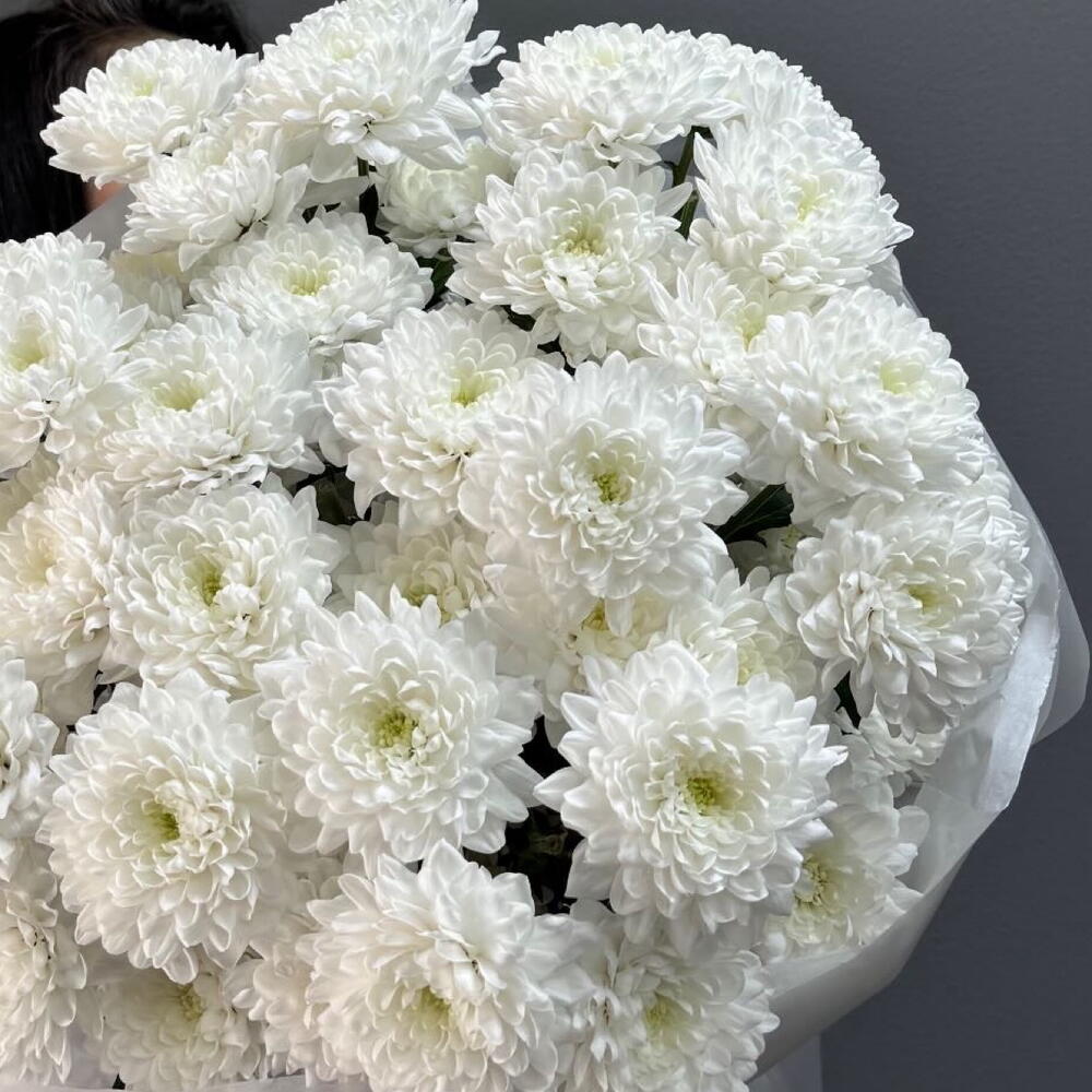 Воздушных букет хризантем
