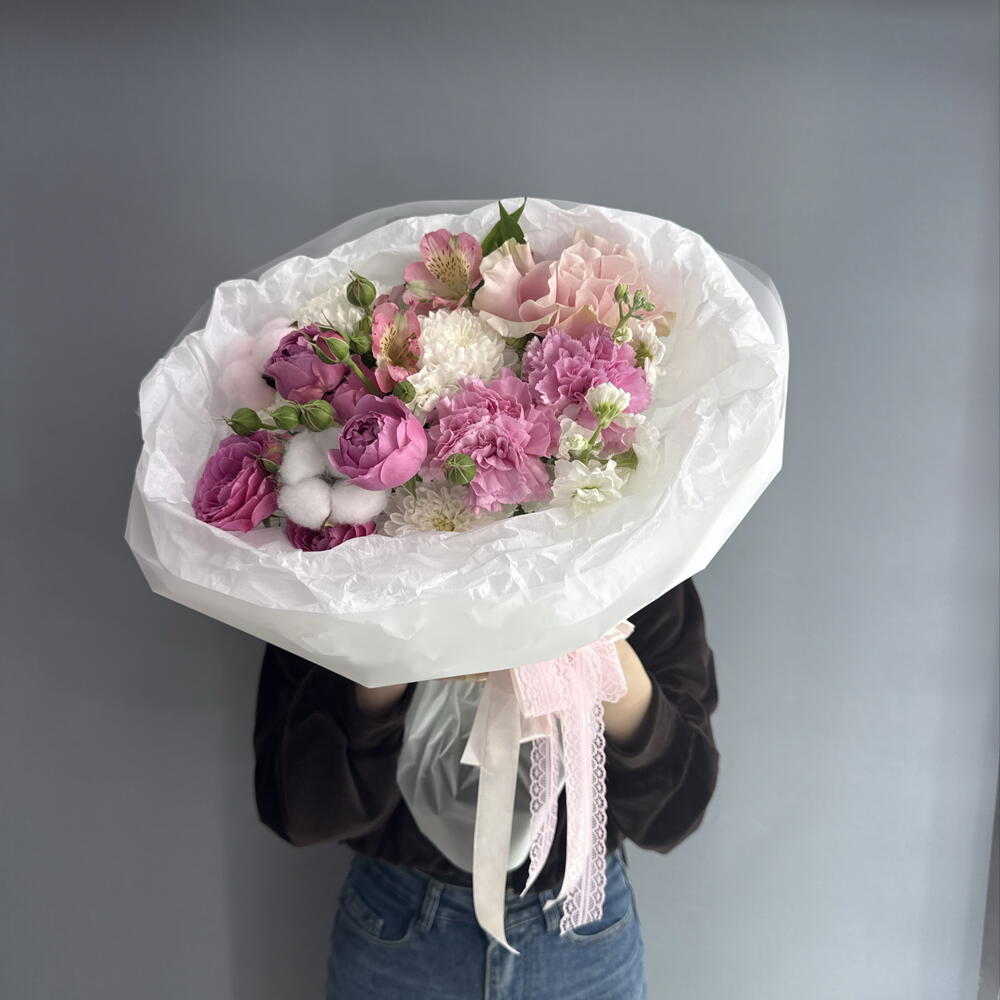 Нежный букет с альстромерией и диантусами🌸🩷
