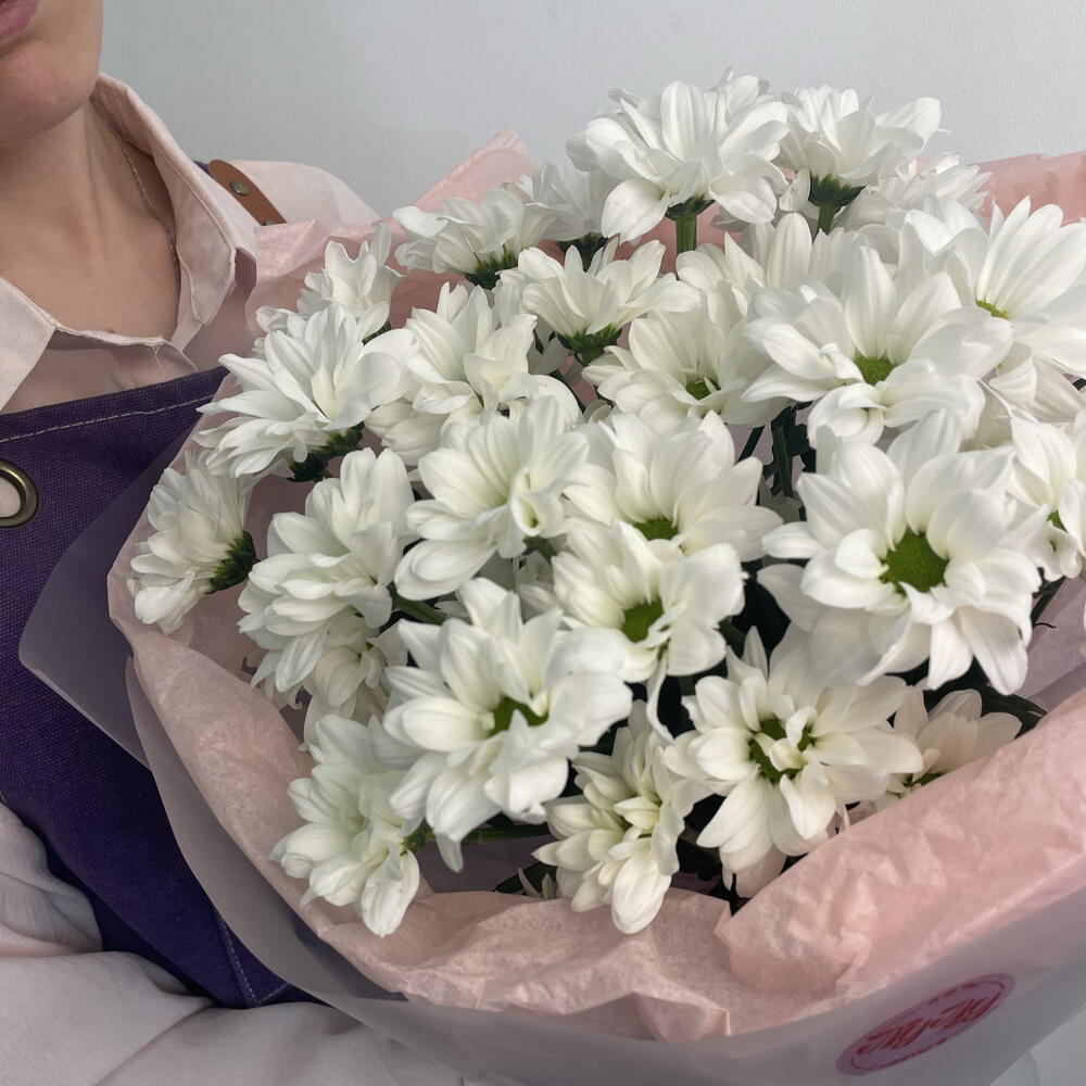 Букет ромашковых хризантем