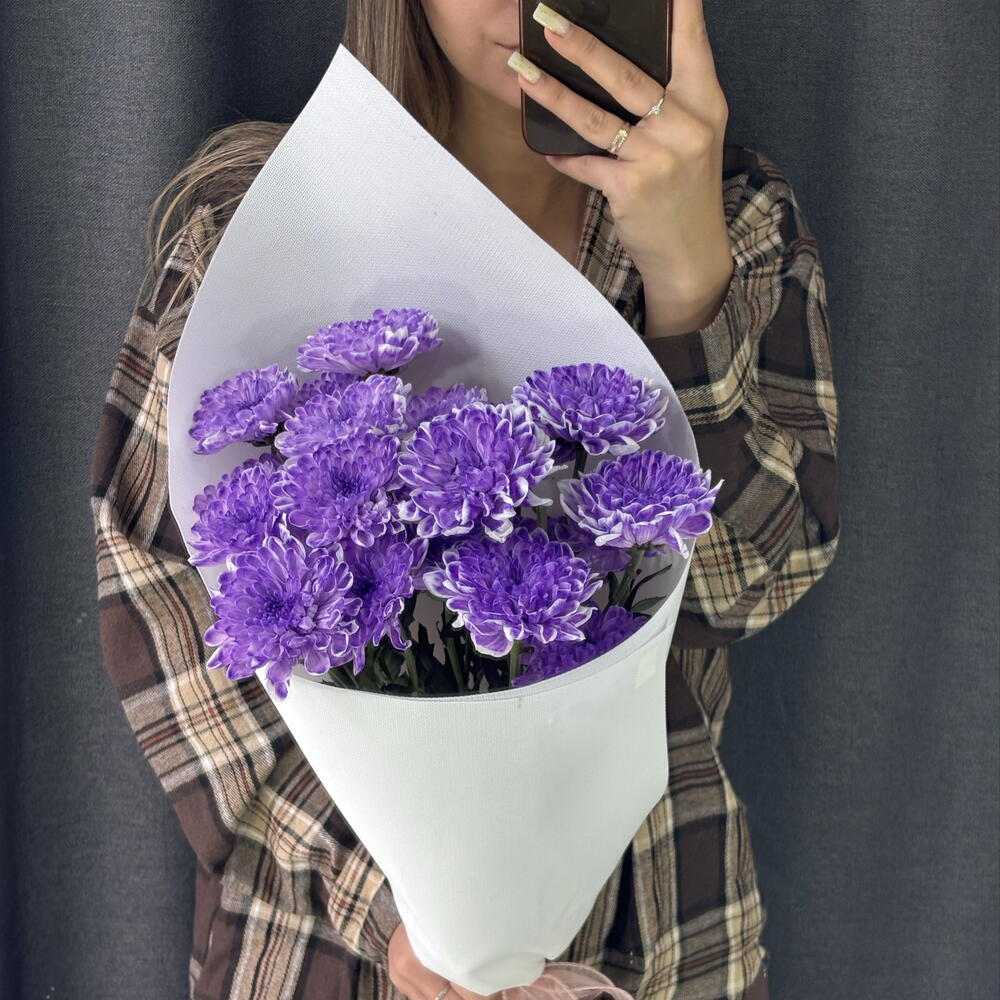 Конвертик из ярко-сиреневой хризантемы Сиреневый вайб 🕶️💜