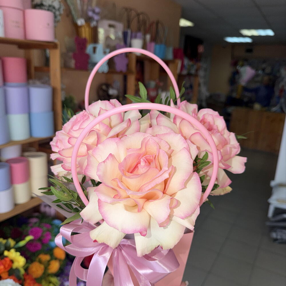 Композиция из французских роз