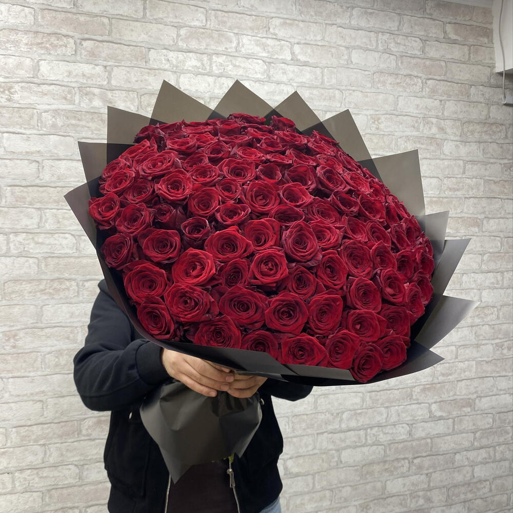Красные розы 🥰🌹🌹🌹🥰