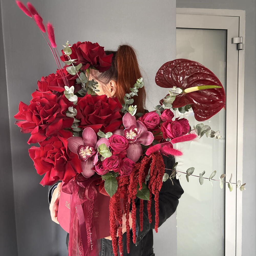 Коробка с антуриумом