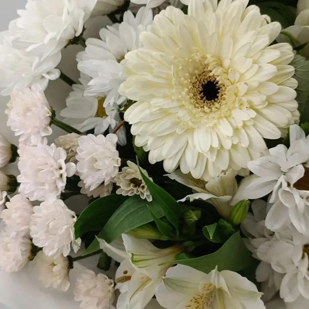 Букет в белых тонах