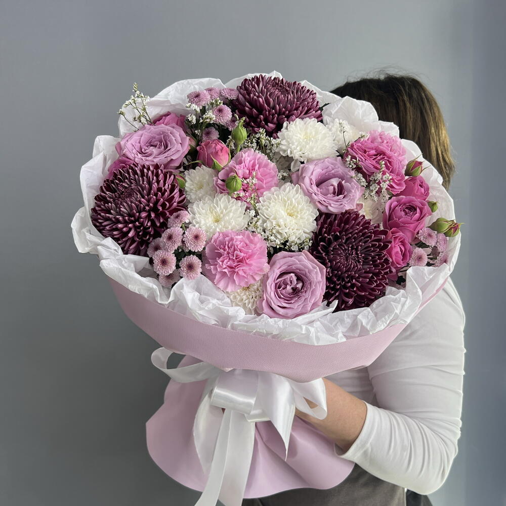 Букет королевский  👑 хризантема Бигуди 🌸 ароматная Роза  Маритим 💜 сиреневая Сантини 🩷
