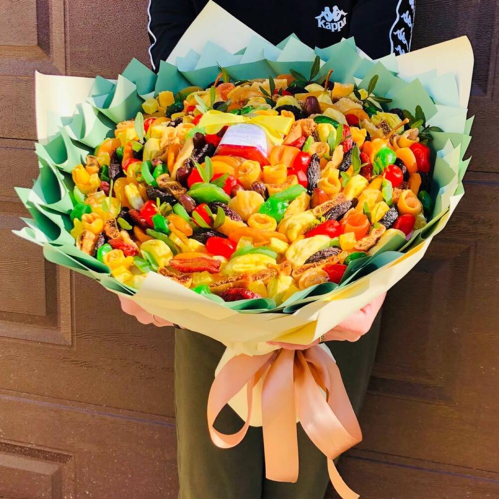 Сухофрукты в букете с мёдом, Цветы и подарки в Москве, купить по цене ...