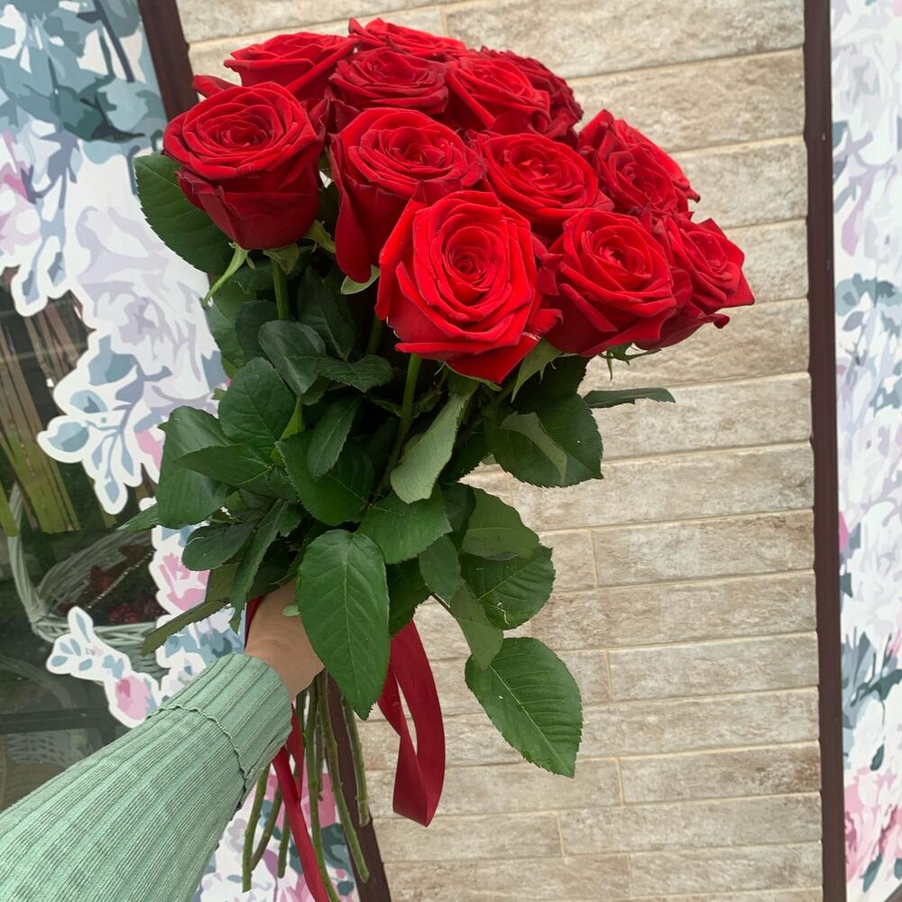 Красные розы 13