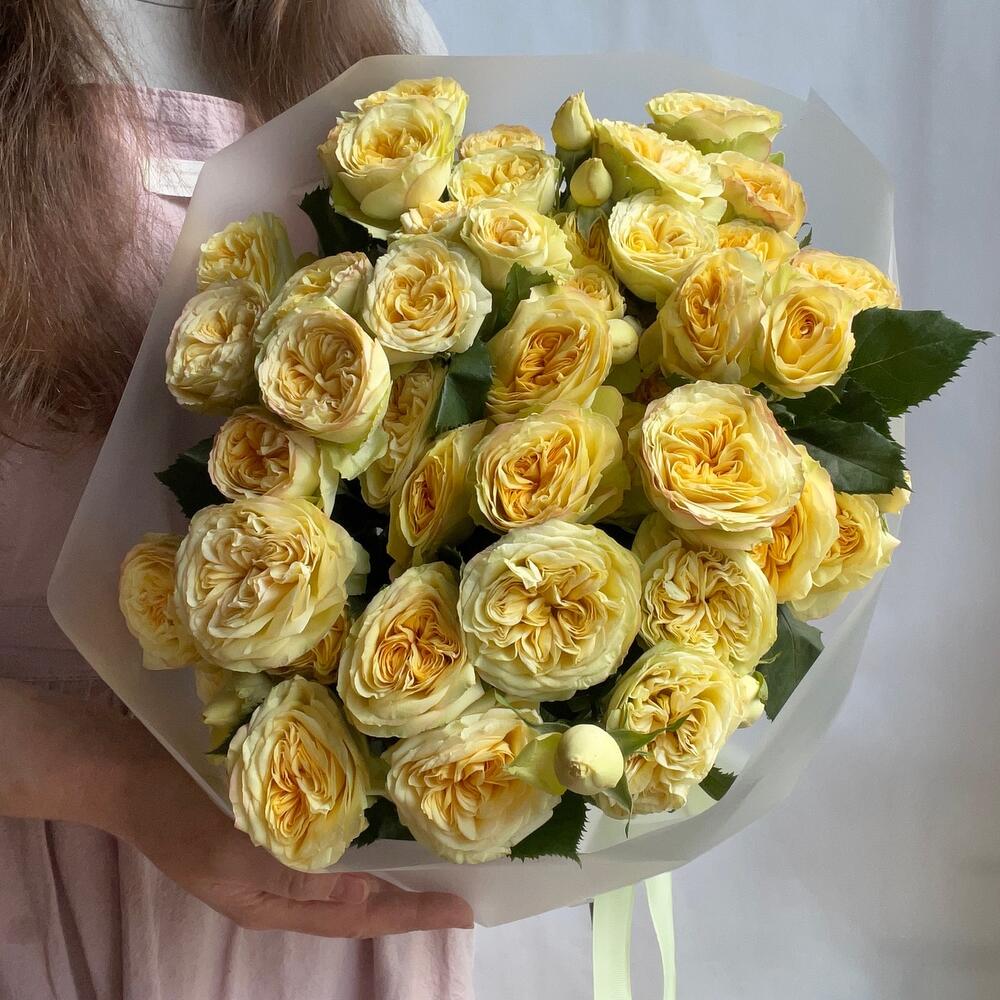 7 кустовых пионовидных роз🌷