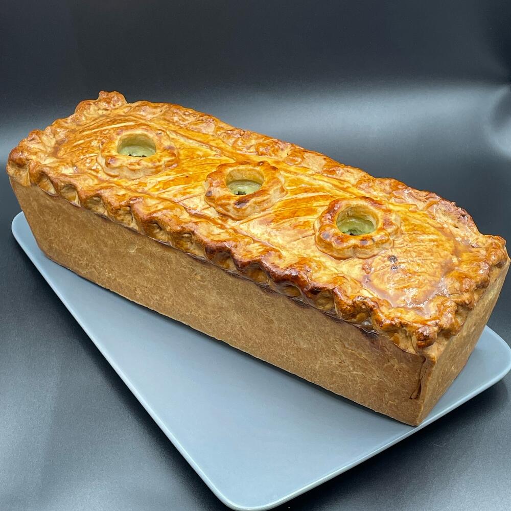 Pate en croute Французский пирог, Подарочные наборы Санкт-Петербург,  Ленинградская область, Россия, купить по цене 3450 руб, Мясные деликатесы в  MEATCAKE | Мясные торты с доставкой | Flowwow