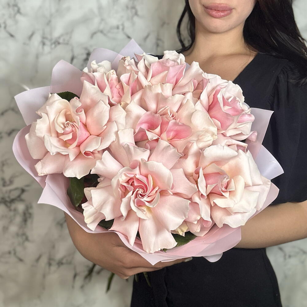 Классический букет из розовых французских роз 💕