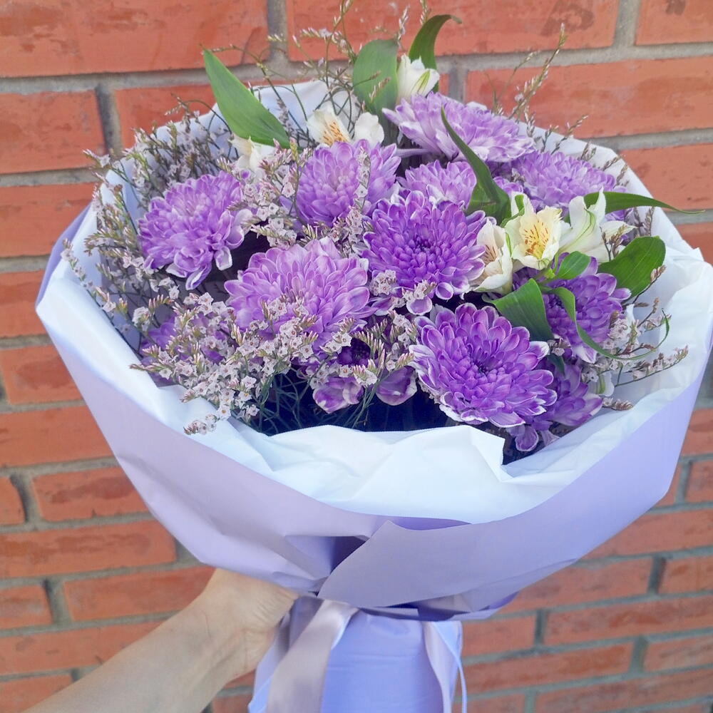 Букет « Удача🍀 » 
-Из хризантем, лимониума, альстромерия 😍