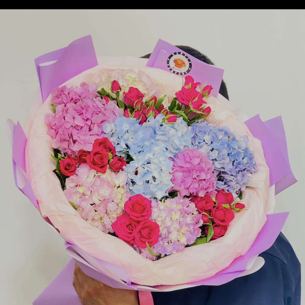 Bouquet fly