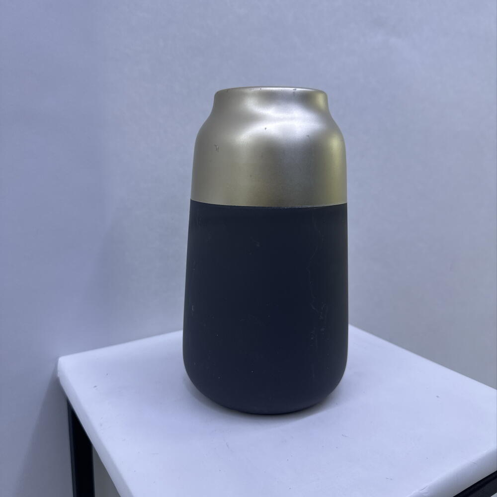 Ваза серая