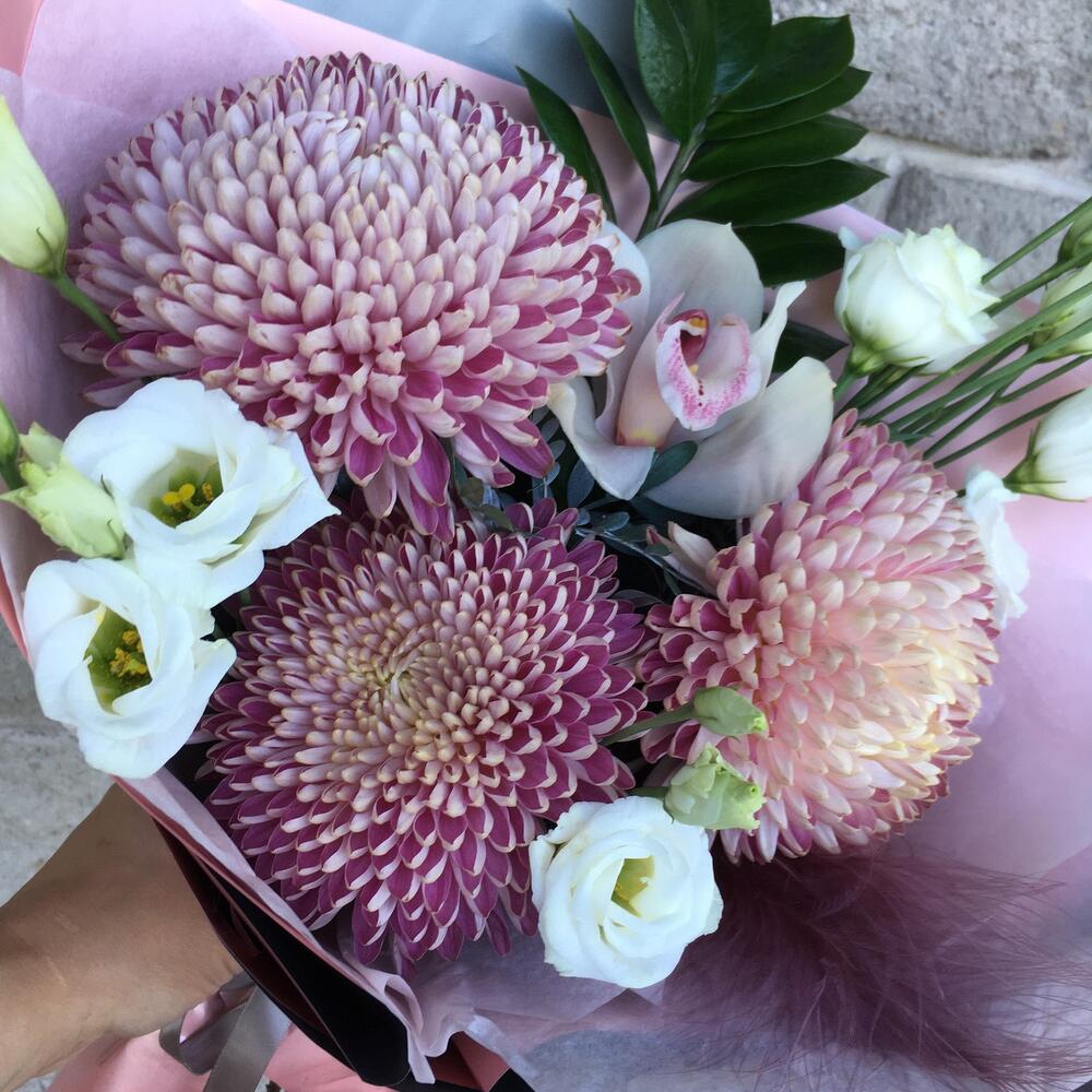 Букет из хризантем