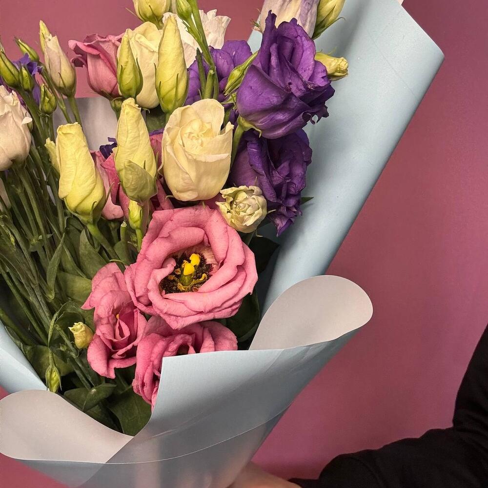 Bouquet of eustoma