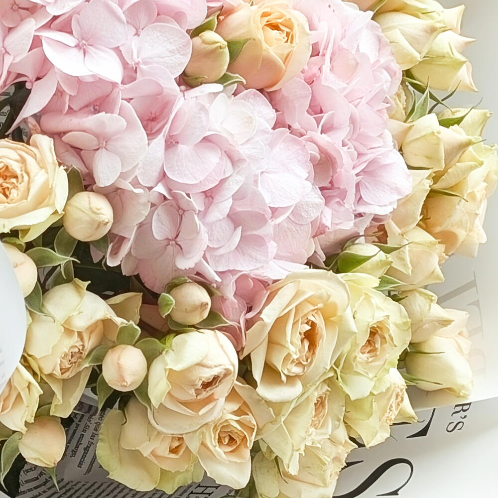 Spray rose and pink hydrangea